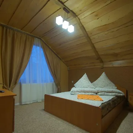 U Slavika Orman Evi *