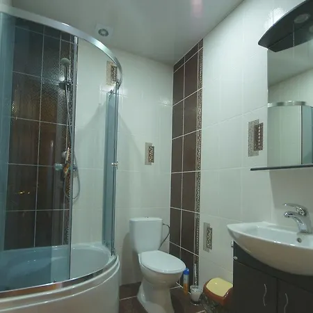 U Slavika Orman Evi Yasinya