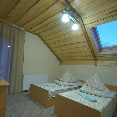 U Slavika Orman Evi Yasinya