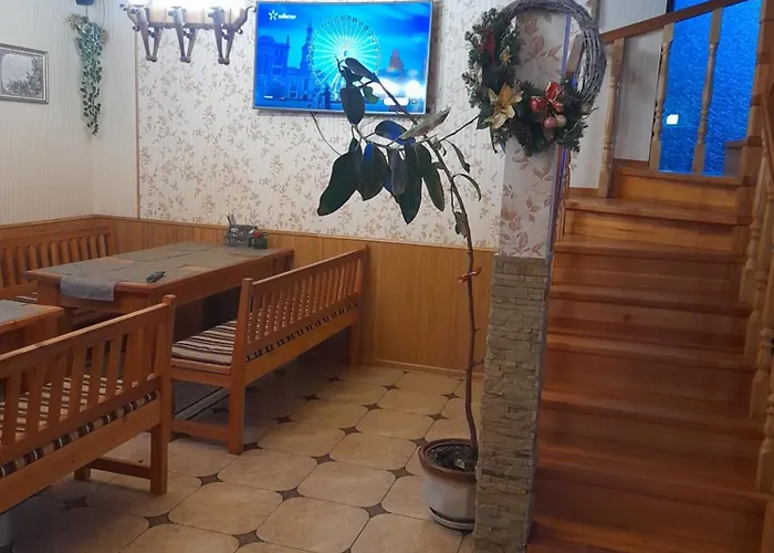 U Slavika Lodge Yasinya